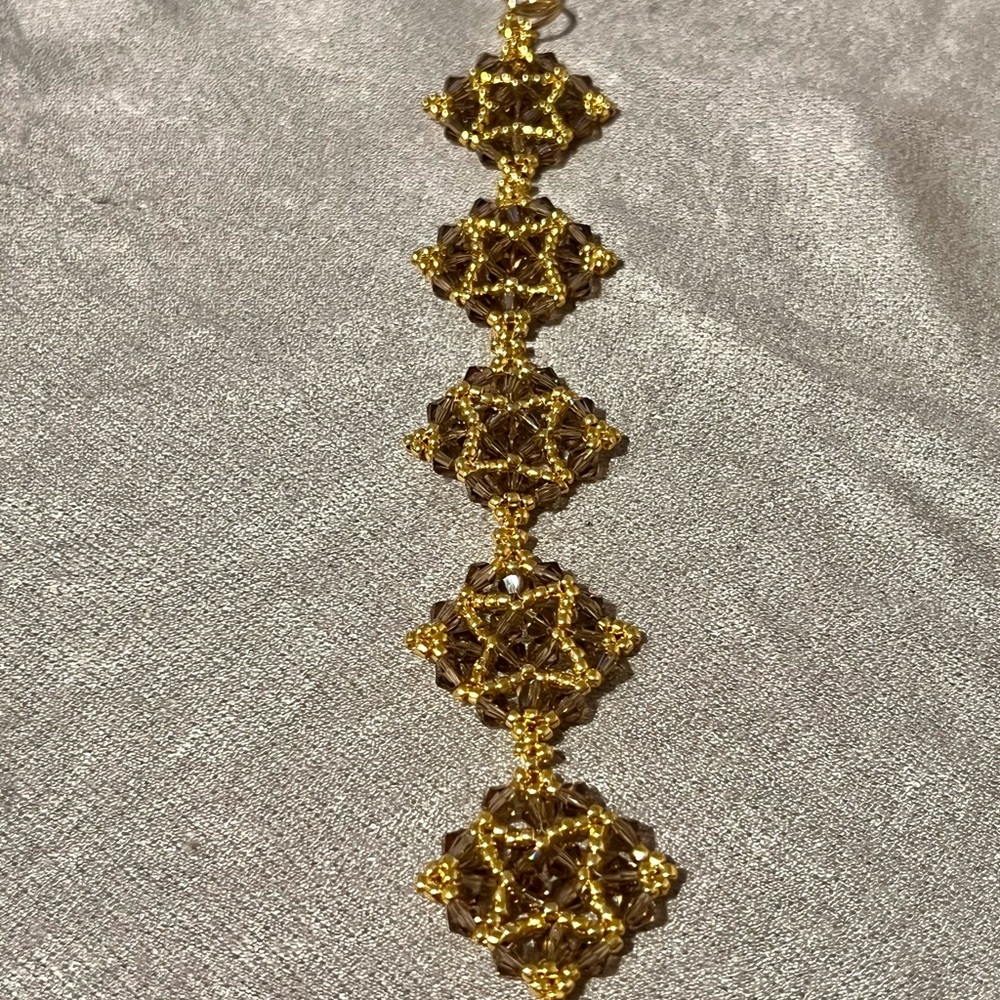 Elegant Handmade Gold Bracelet with Intricate Design